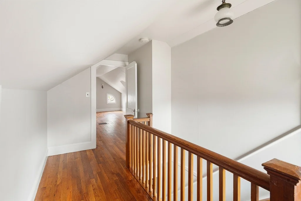 4 bed, 2 bath apartment for rent at 110 Leonard St, Belmont — photo 22 of 29