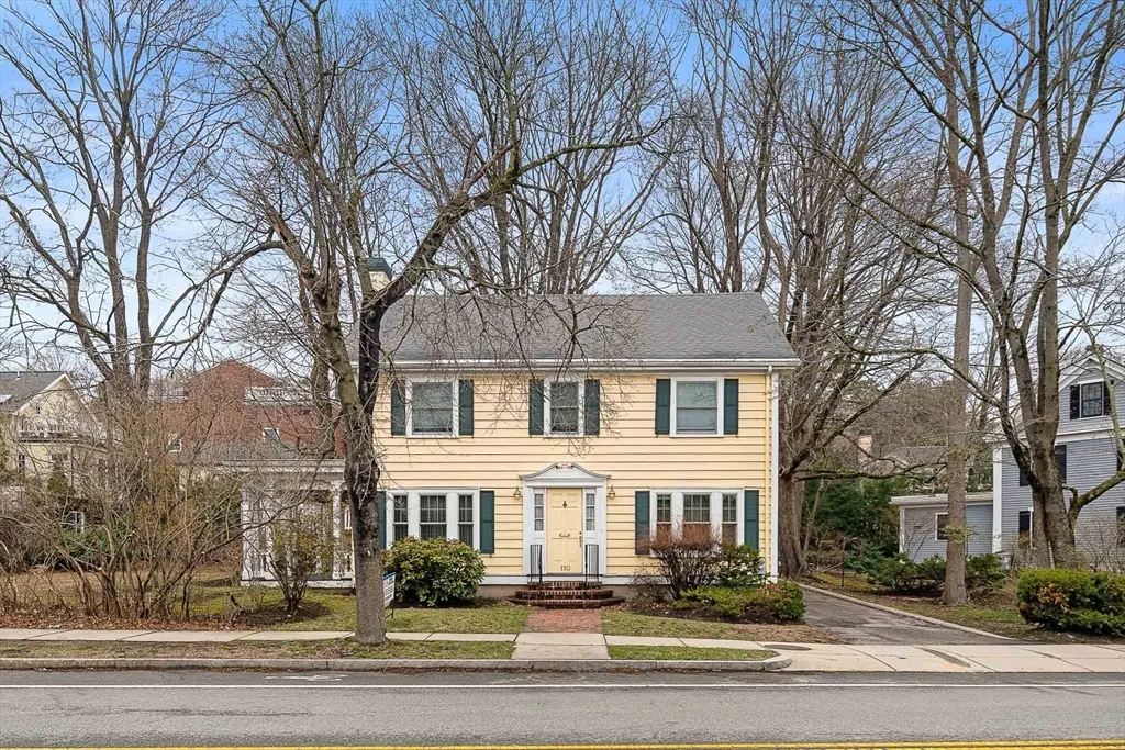 4 bed, 2 bath apartment for rent at 110 Leonard St, Belmont — photo 1 of 29