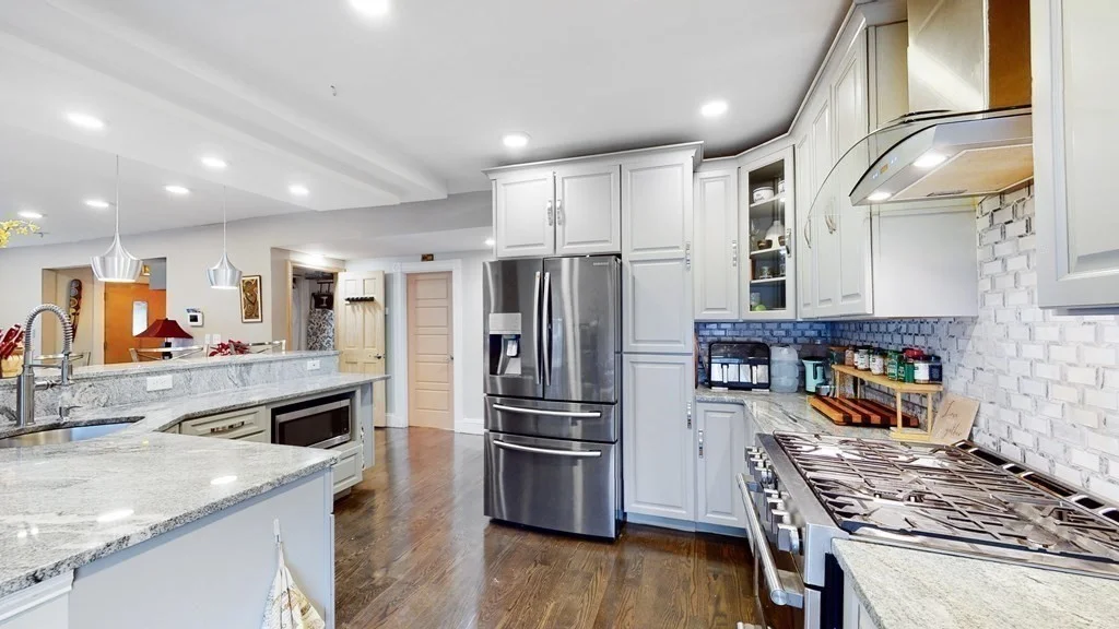 3 bed, 2 bath apartment for rent at 110 Lonsdale St Unit 1, Boston