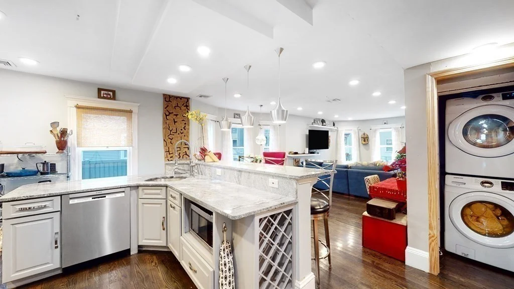 3 bed, 2 bath apartment for rent at 110 Lonsdale St Unit 1, Boston — photo 6 of 21