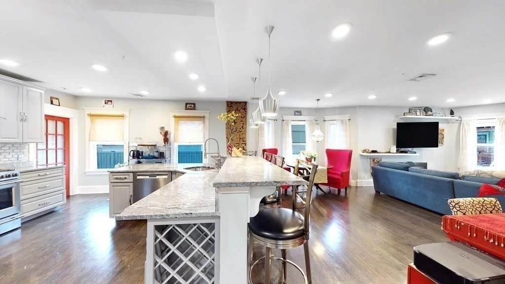 3 bed, 2 bath apartment for rent at 110 Lonsdale St Unit 1, Boston — photo 5 of 21