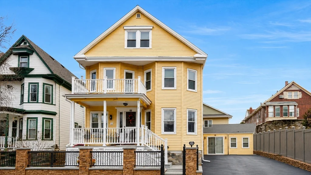 2 bed, 2 bath apartment for rent at 110 Lonsdale St Unit 2, Dorchester — photo 16 of 16