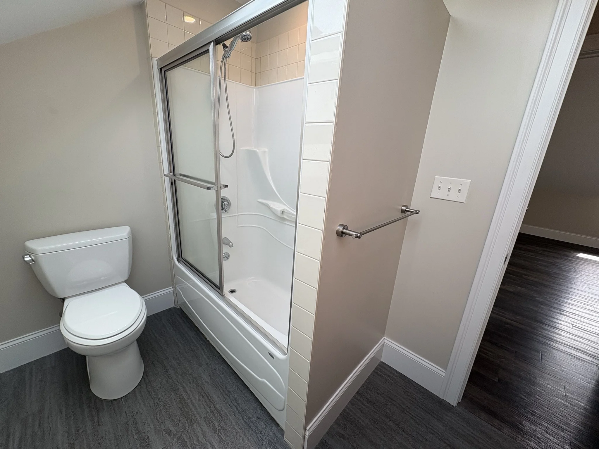 2 bed, 1 bath apartment for rent at 110 Madison Ave Unit 3, Newtonville — photo 21 of 27