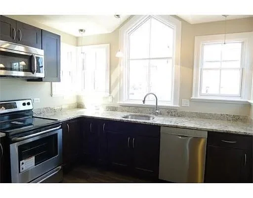 2 bed, 1 bath apartment for rent at 110 Madison Ave Unit 3, Newtonville — photo 1 of 9