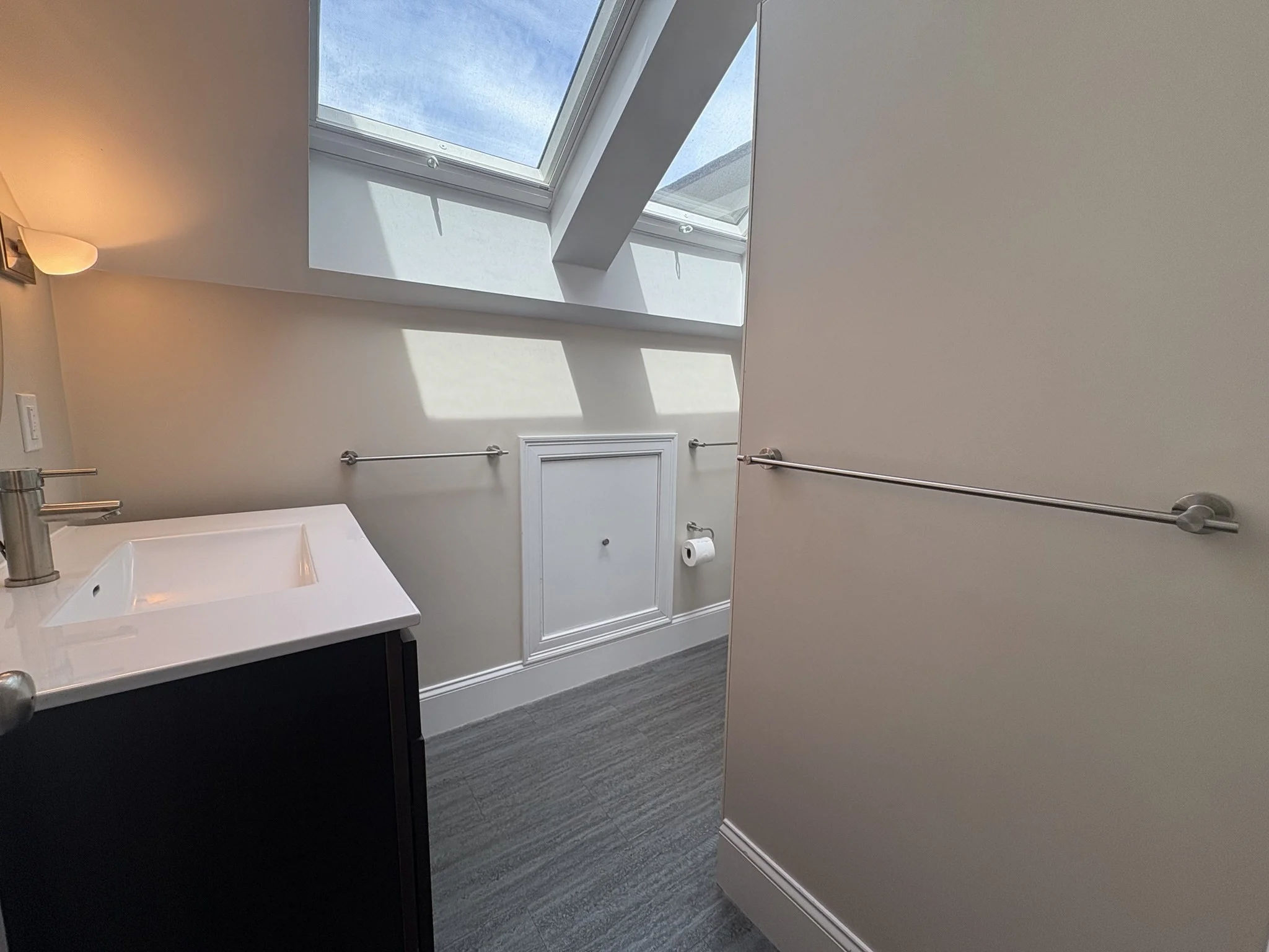 2 bed, 1 bath apartment for rent at 110 Madison Ave Unit 3, Newtonville — photo 18 of 27