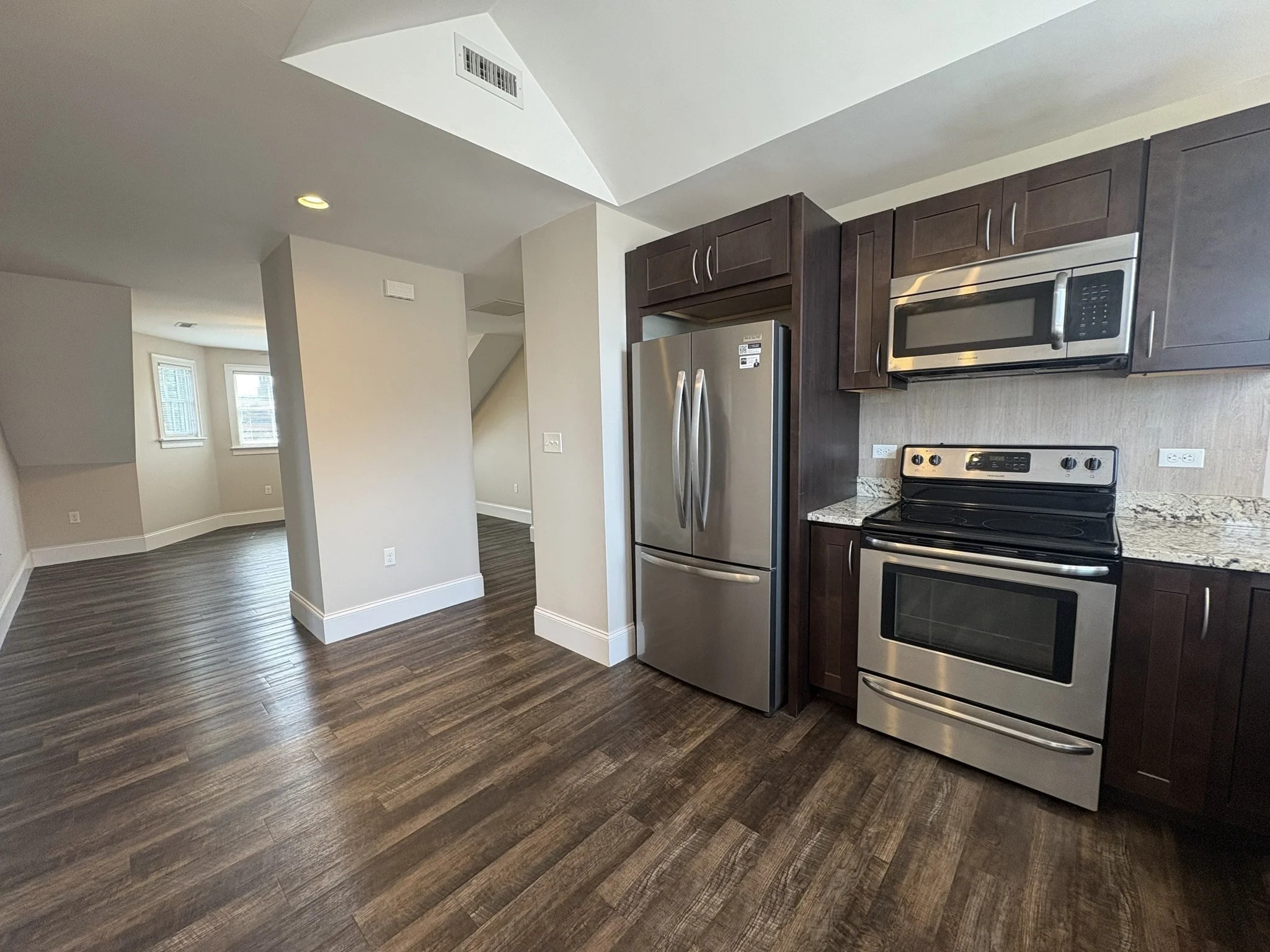 2 bed, 1 bath apartment for rent at 110 Madison Ave Unit 3, Newtonville — photo 4 of 27