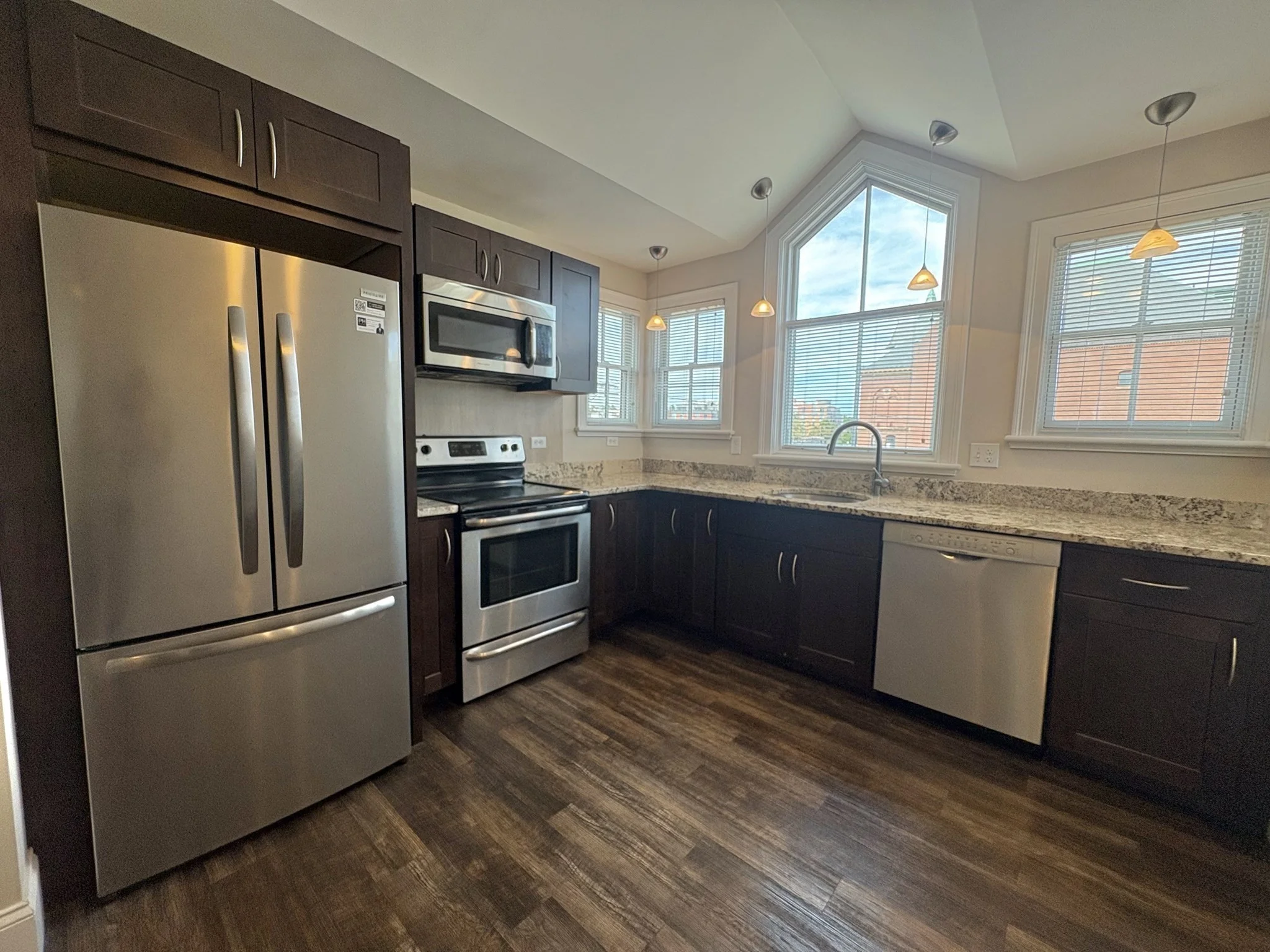 2 bed, 1 bath apartment for rent at 110 Madison Ave Unit 3, Newtonville — photo 2 of 27