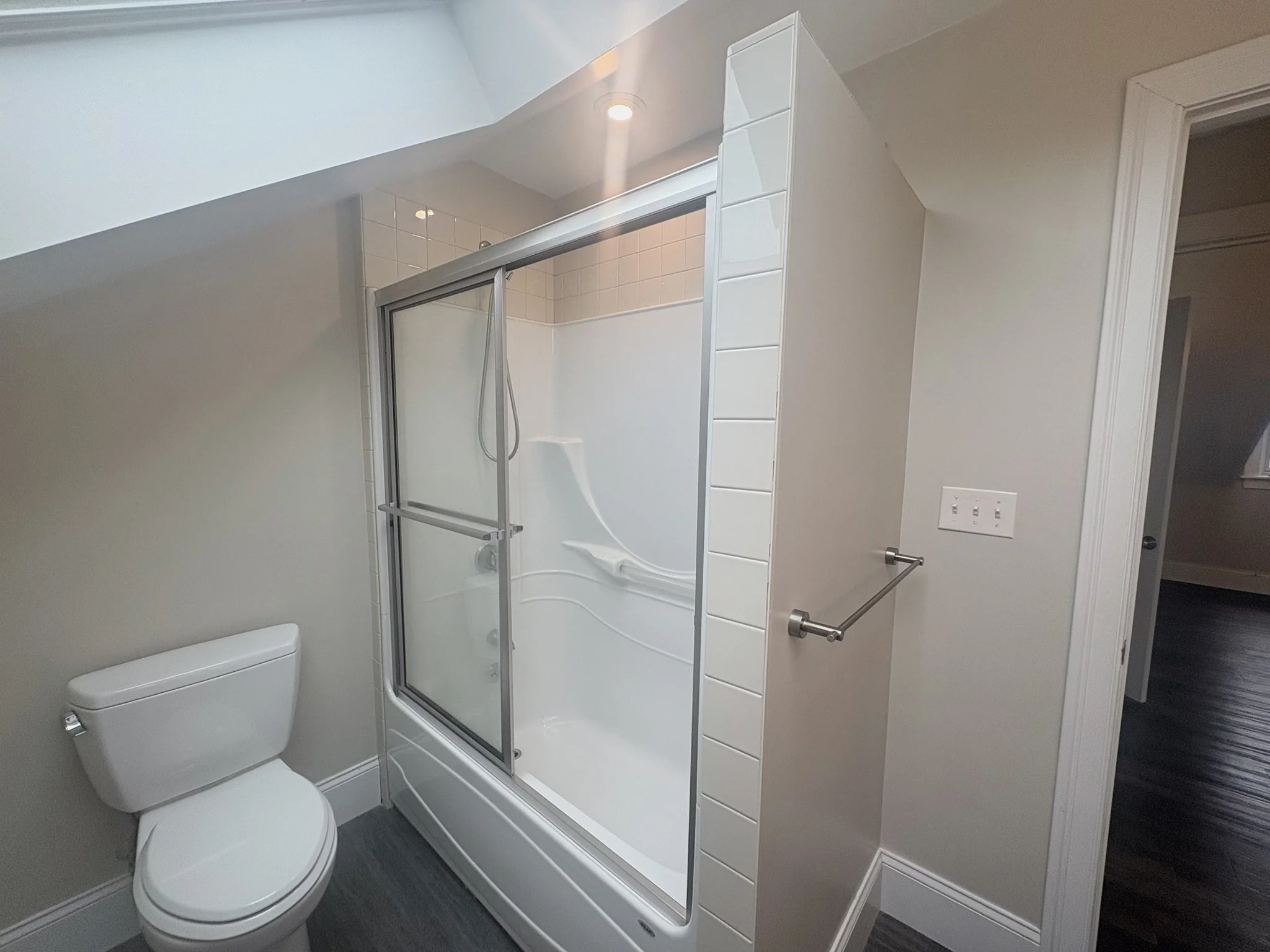 2 bed, 1 bath apartment for rent at 110 Madison Ave Unit 3, Newtonville — photo 20 of 27