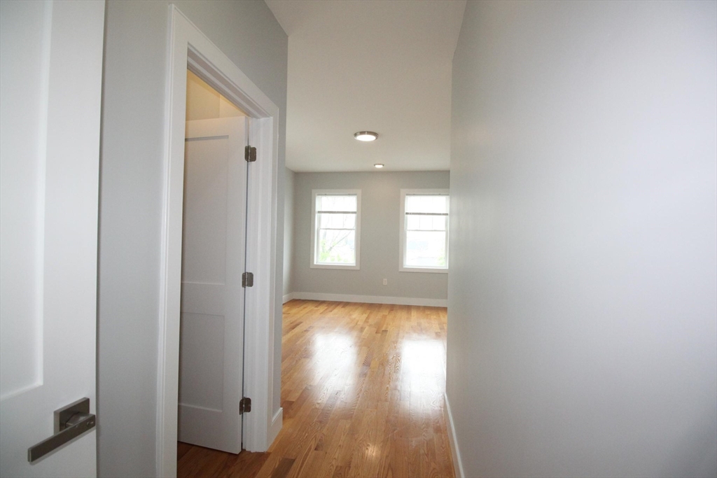3 bed, 2 bath apartment for rent at 110 Main St Unit 110, Everett — photo 20 of 29