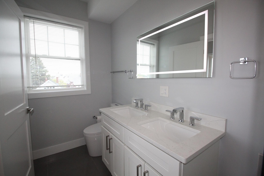 3 bed, 2 bath apartment for rent at 110 Main St Unit 110, Everett — photo 18 of 29
