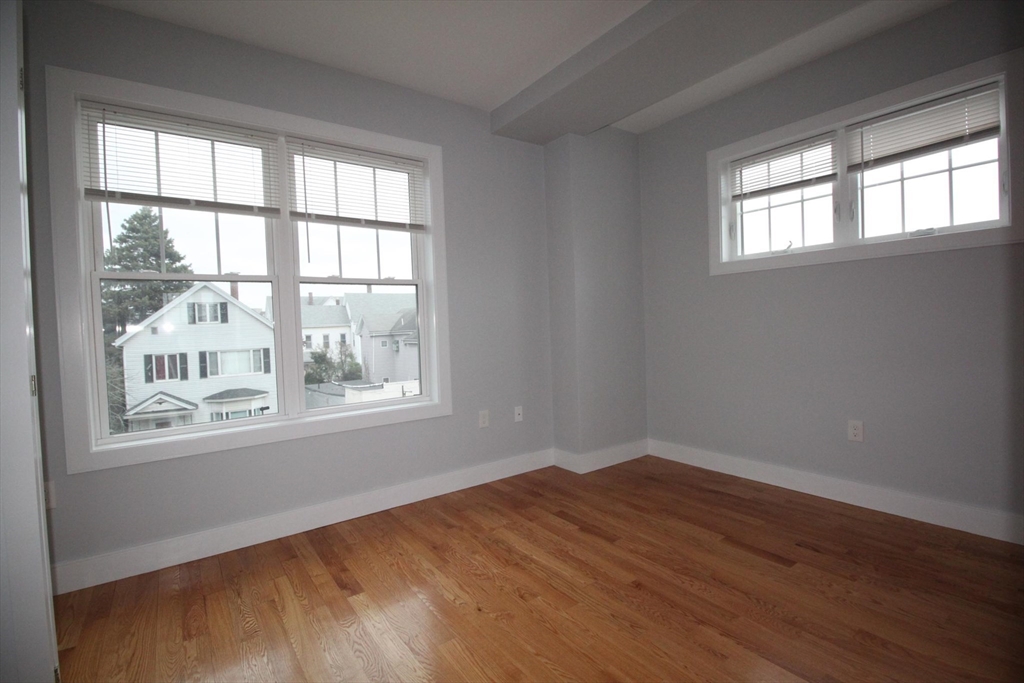 3 bed, 2 bath apartment for rent at 110 Main St Unit 110, Everett — photo 7 of 29