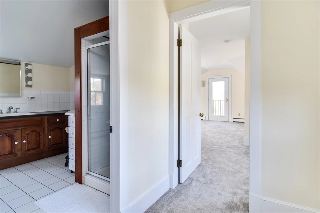 4 bed, 2 bath apartment for rent at 110 Main St Unit 2, Hopkinton — photo 17 of 26
