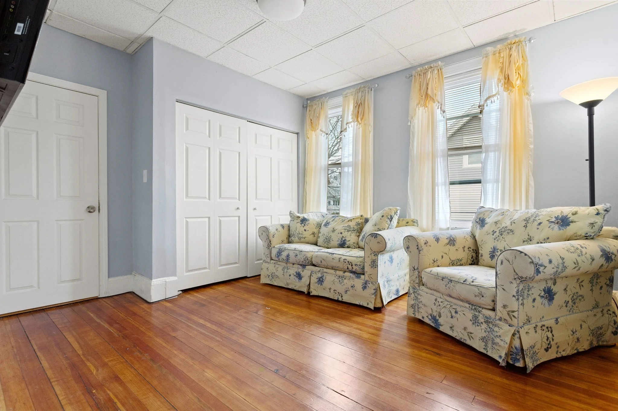 2 bed, 1 bath apartment for rent at 110 Malden St Unit 2F, Everett — photo 1 of 9