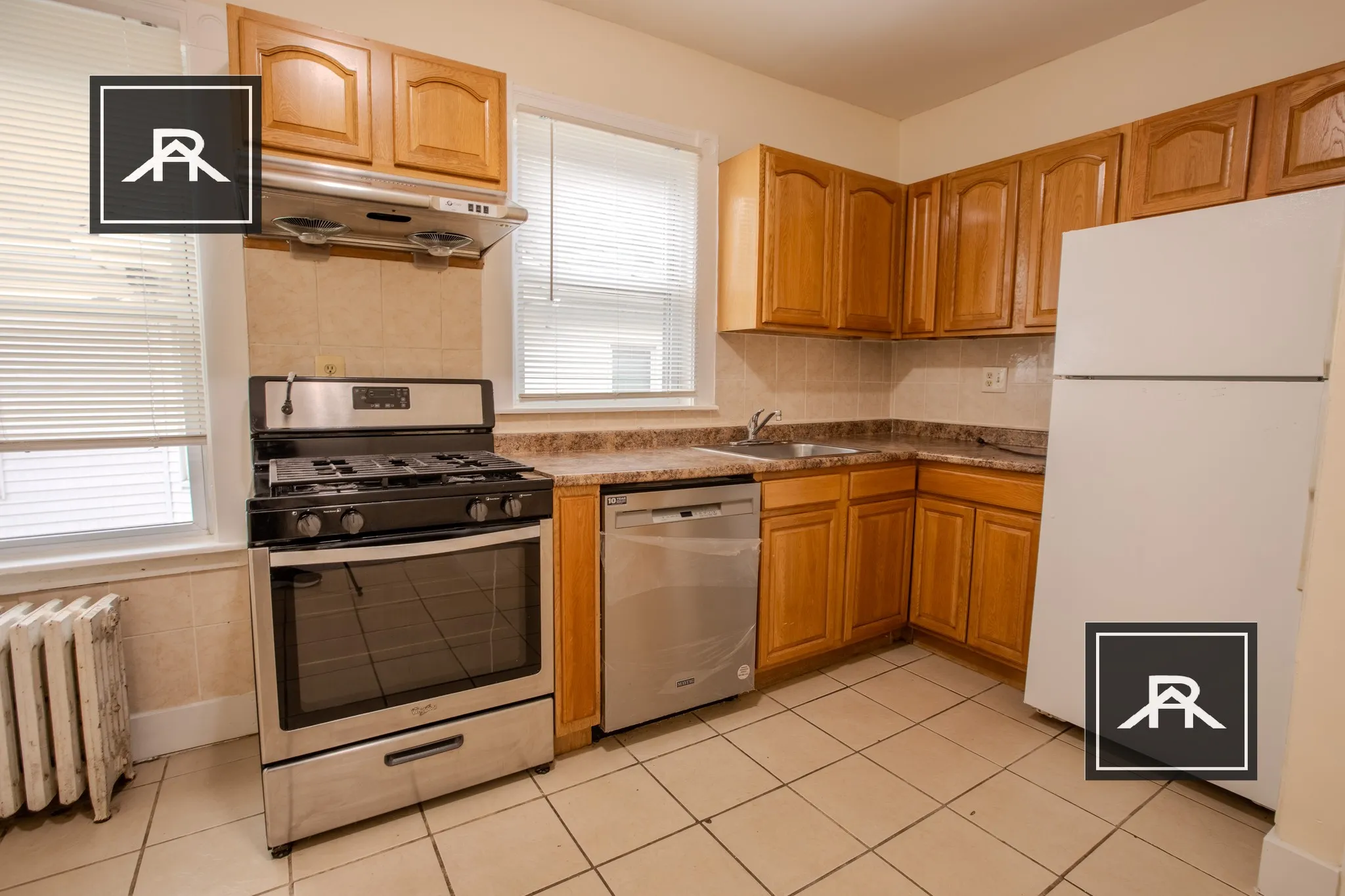 4 bed, 1 bath apartment for rent at 110 Murdock St Unit 3, Oak Square — photo 24 of 30