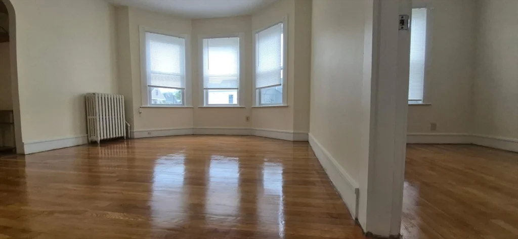 4 bed, 1 bath apartment for rent at 110 Murdock Unit 3, Brighton — photo 7 of 14