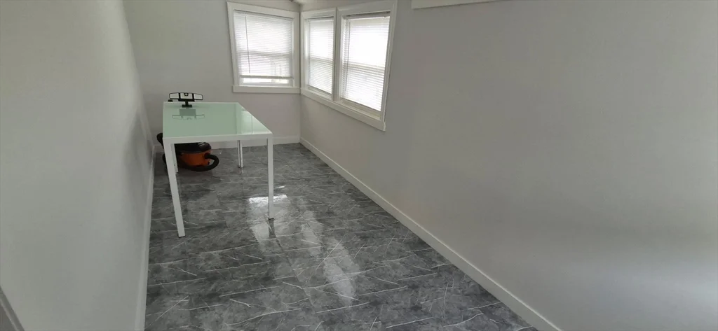 4 bed, 1 bath apartment for rent at 110 Murdock Unit 3, Brighton — photo 5 of 14
