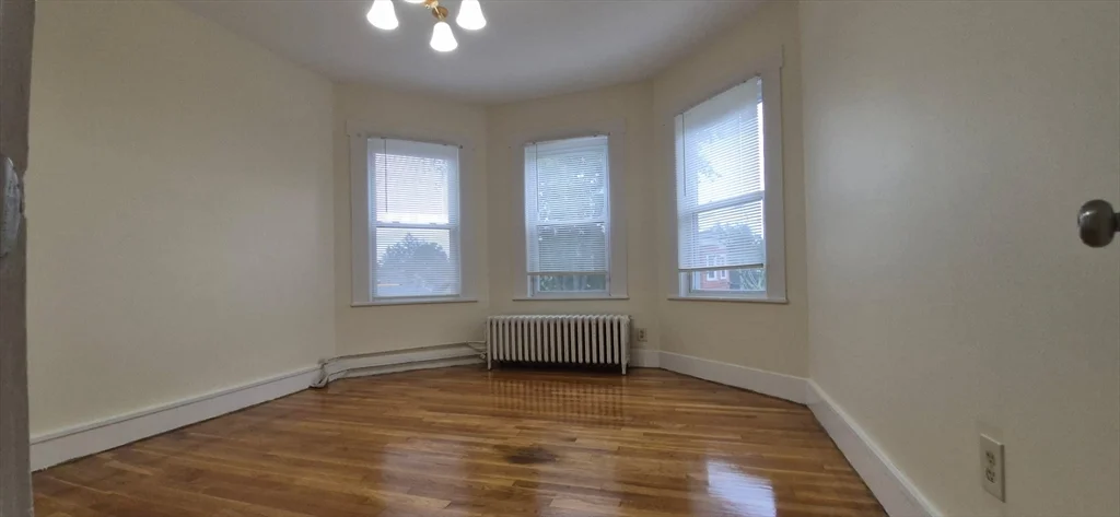 4 bed, 1 bath apartment for rent at 110 Murdock Unit 3, Brighton