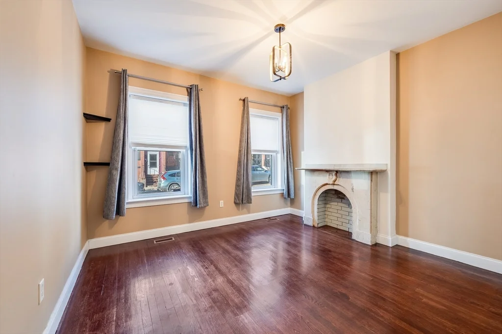 2 bed, 1 bath apartment for rent at 110 N St Unit 1, South Boston — photo 4 of 8