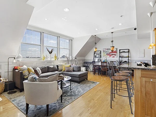 3 bed, 2 bath apartment for rent at 110 O St Unit 12, South Boston — photo 2 of 12