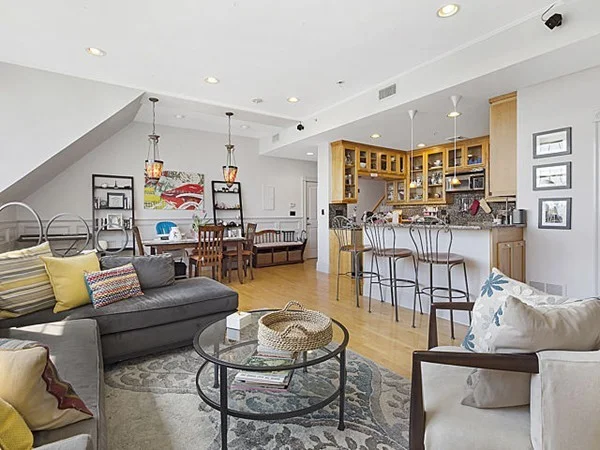 3 bed, 2 bath apartment for rent at 110 O St Unit 12, South Boston — photo 3 of 12