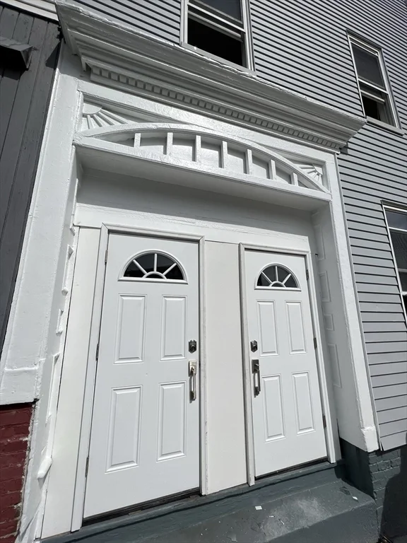 3 bed, 1 bath apartment for rent at 110 Old Harbor St Unit 2, South Boston — photo 5 of 28