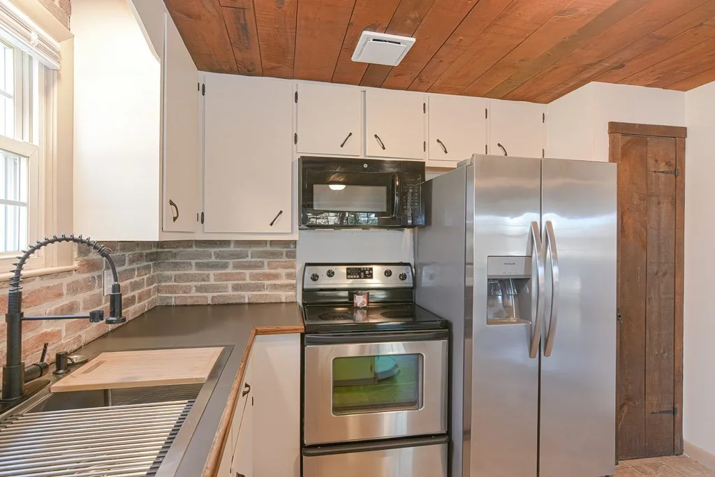 2 bed, 1 bath apartment for rent at 110 Oswego Unit 1, Bellingham — photo 12 of 27
