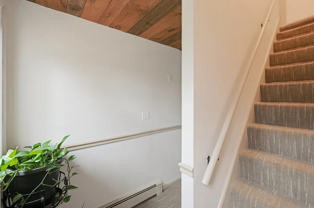 2 bed, 1 bath apartment for rent at 110 Oswego Unit 2, South Bellingham — photo 5 of 29