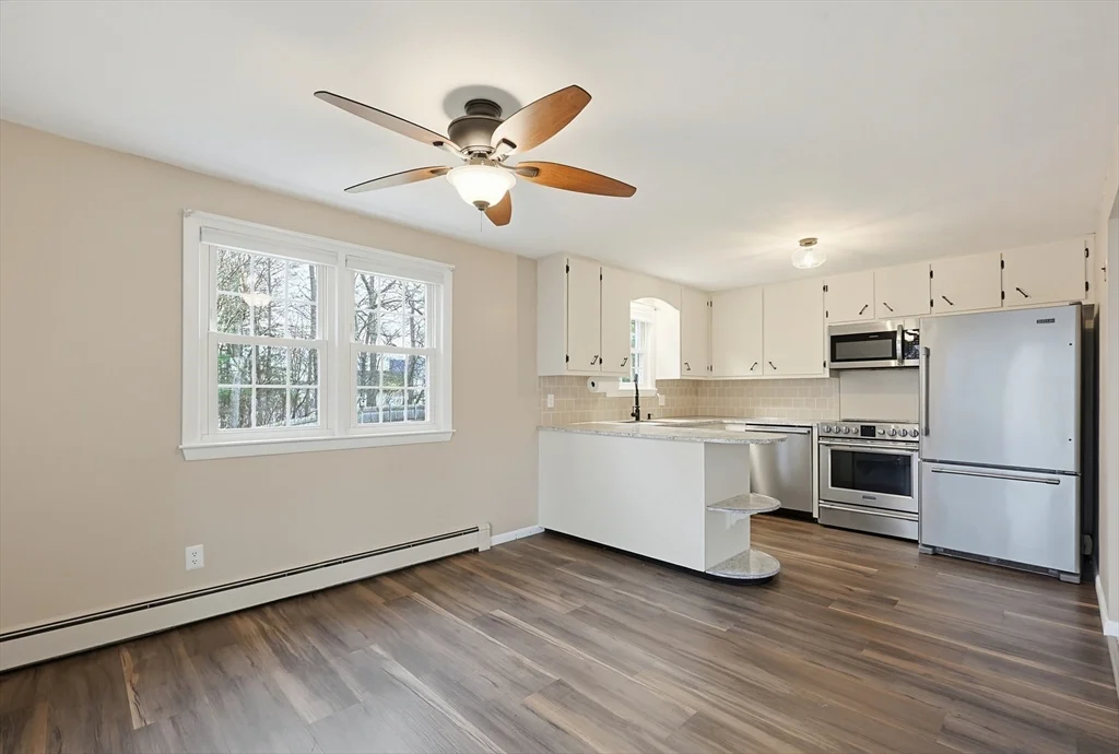 2 bed, 1 bath apartment for rent at 110 Oswego Unit 2, South Bellingham — photo 9 of 29