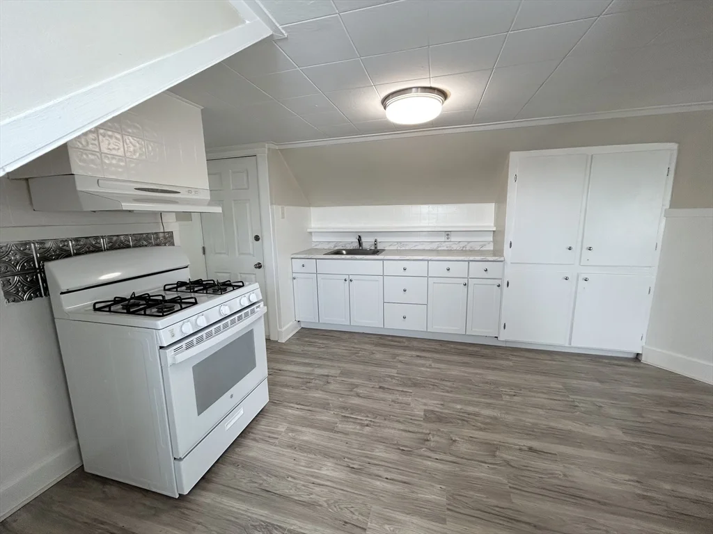 1 bed, 1 bath apartment for rent at 110 Prospect St Unit 3, Marlborough — photo 7 of 13