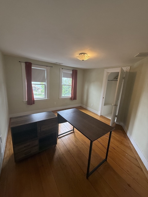 2 bed, 1 bath apartment for rent at 110 Quincy Ave Unit 3, Winthrop — photo 11 of 26