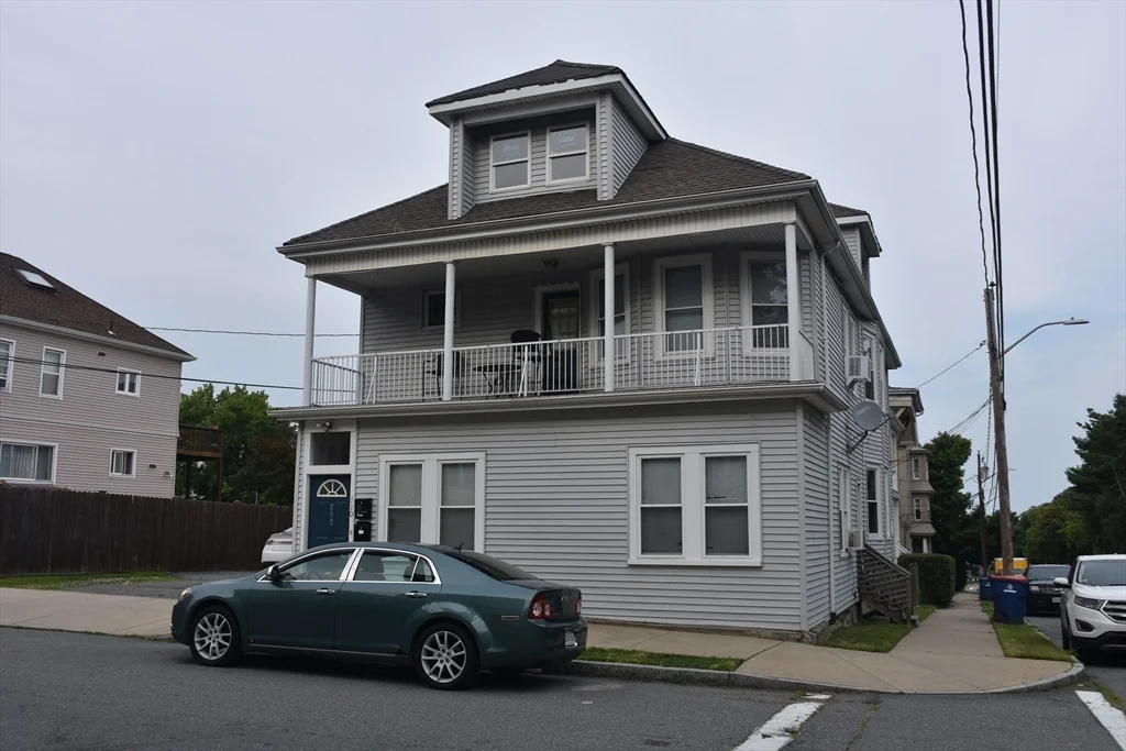 2 bed, 1 bath apartment for rent at 110 Reynolds St Unit 1E, New Bedford — photo 1 of 3