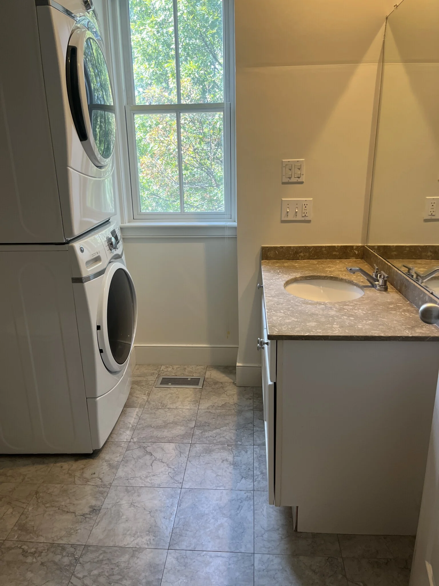 2 bed, 2.5 bath apartment for rent at 110 Second St Unit UPH12, East Cambridge — photo 16 of 20