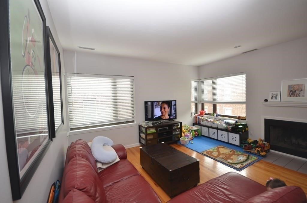 2 bed, 2 bath apartment for rent at 110 Strathmore Rd Unit 402, Brighton — photo 2 of 8