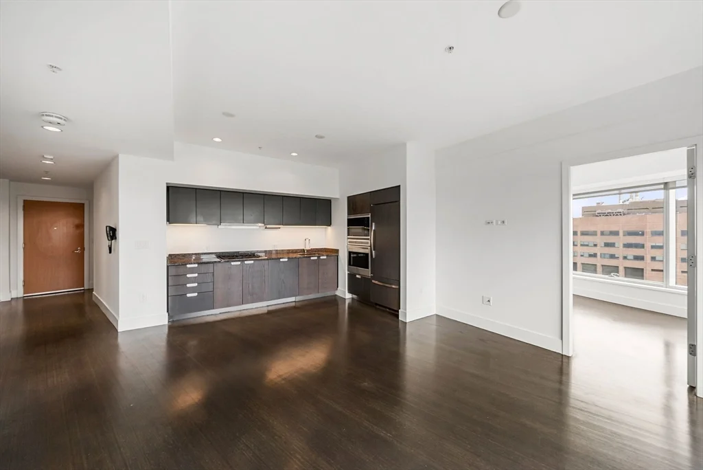 2 bed, 1 bath apartment for rent at 110 Stuart St Unit 19H, Boston Downtown — photo 2 of 24