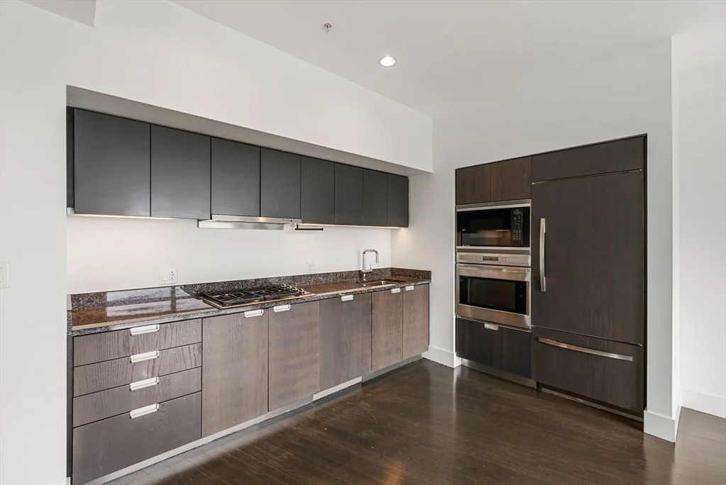 2 bed, 1 bath apartment for rent at 110 Stuart St Unit 19H, Boston Downtown — photo 3 of 24