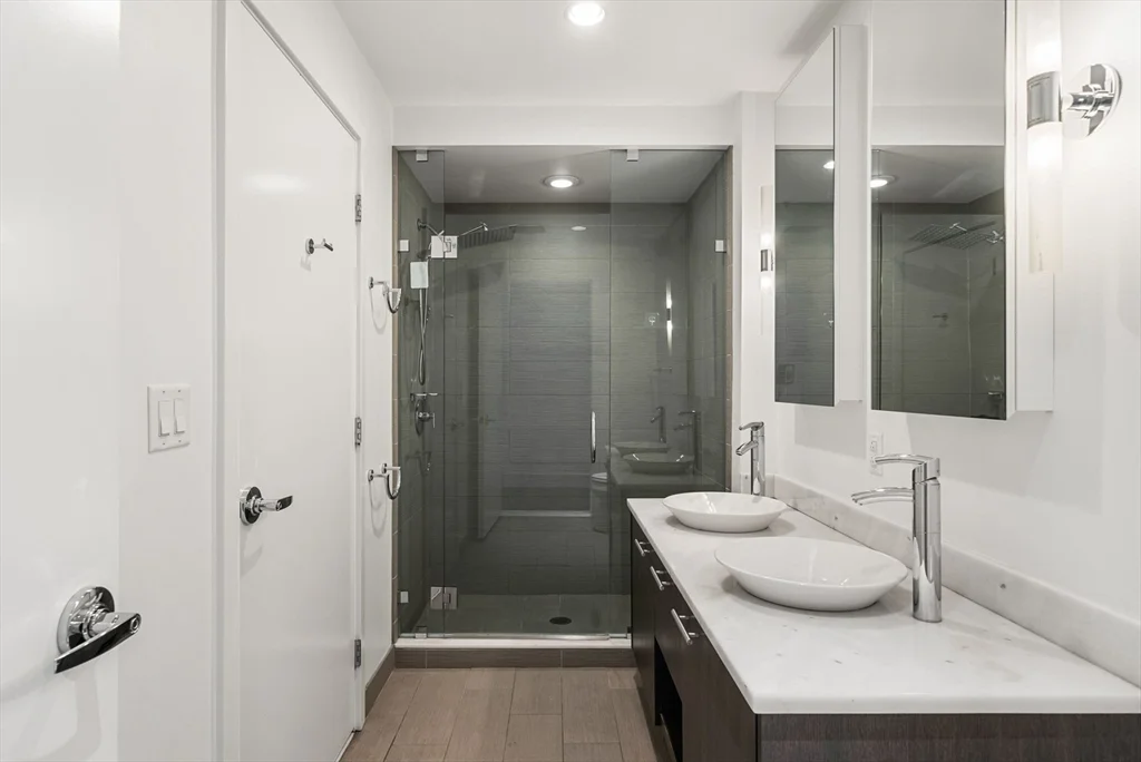 2 bed, 1 bath apartment for rent at 110 Stuart St Unit 19H, Boston Downtown — photo 12 of 24
