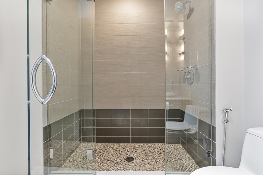 2 bed, 2.5 bath apartment for rent at 110 Stuart St Unit 20E, Boston Downtown — photo 22 of 28