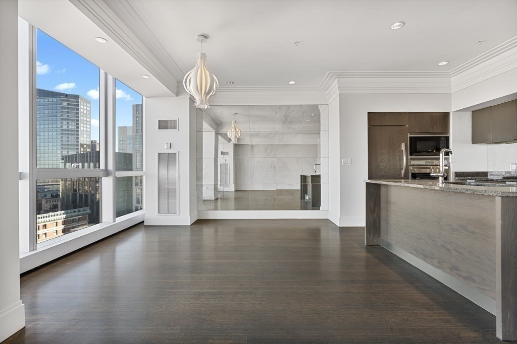 2 bed, 2.5 bath apartment for rent at 110 Stuart St Unit 20E, Boston Downtown — photo 5 of 28