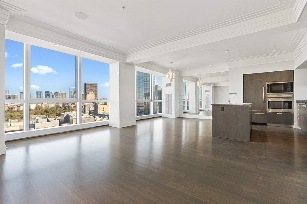 2 bed, 2.5 bath apartment for rent at 110 Stuart St Unit 20E, Boston Downtown — photo 3 of 28