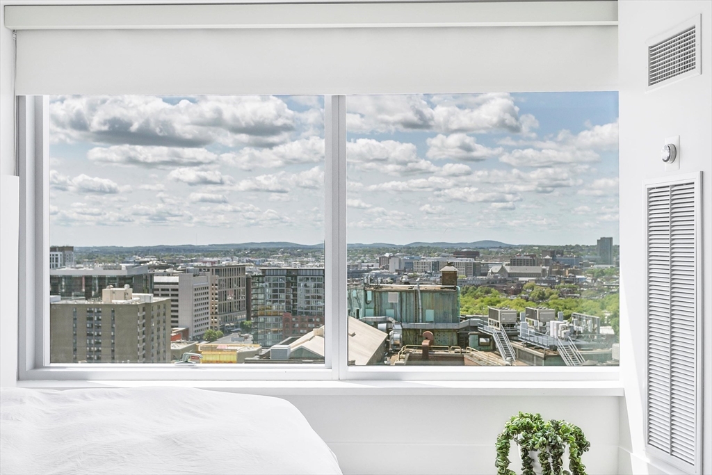 Studio bed, 1 bath apartment for rent at 110 Stuart St Unit 21I, Boston Downtown — photo 9 of 18