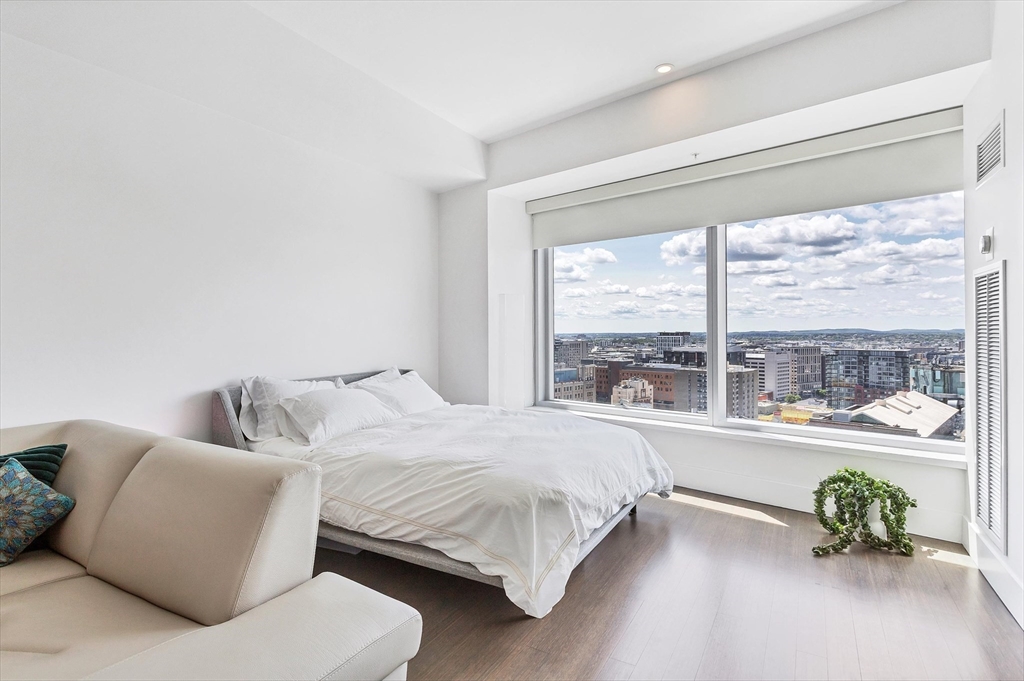 Studio bed, 1 bath apartment for rent at 110 Stuart St Unit 21I, Boston Downtown — photo 8 of 18