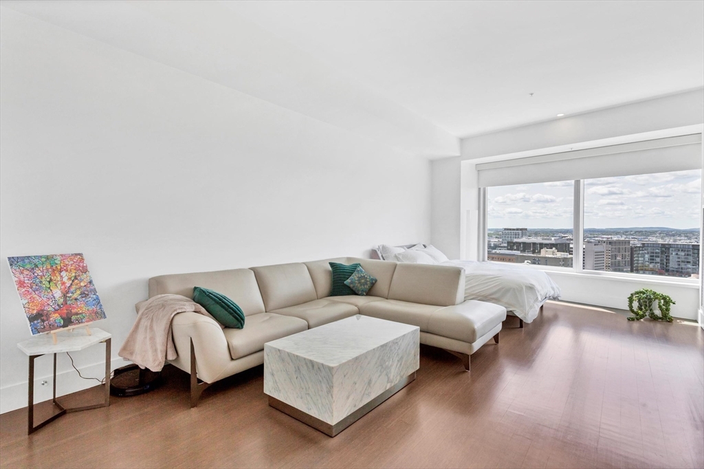 Studio bed, 1 bath apartment for rent at 110 Stuart St Unit 21I, Boston Downtown — photo 4 of 18