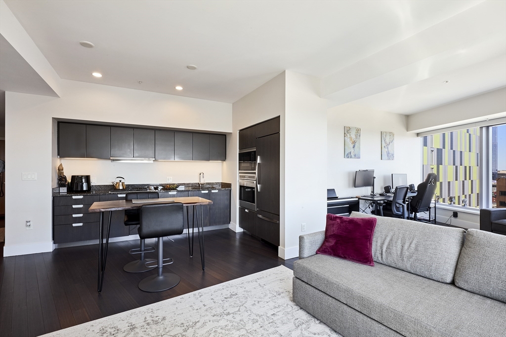 1 bed, 1 bath apartment for rent at 110 Stuart St Unit 22H, Back Bay — photo 6 of 26