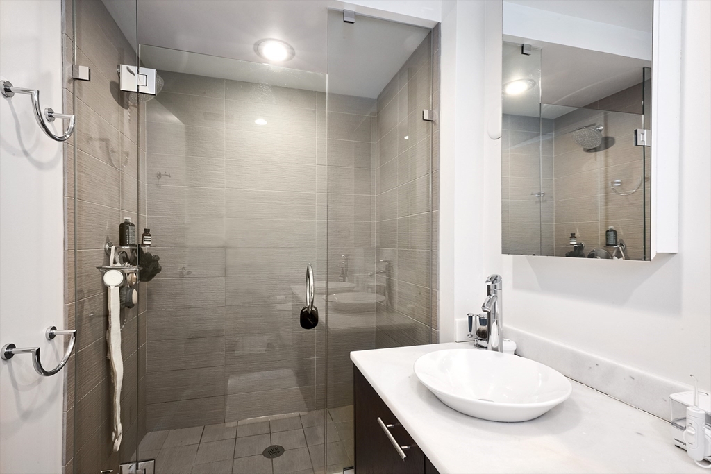 1 bed, 1 bath apartment for rent at 110 Stuart St Unit 22H, Back Bay — photo 11 of 26