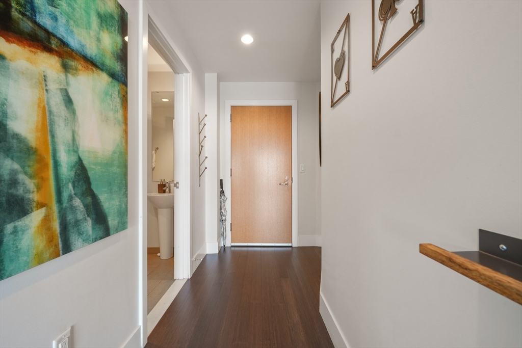 1 bed, 1 bath apartment for rent at 110 Stuart St Unit 24H, Back Bay — photo 19 of 29