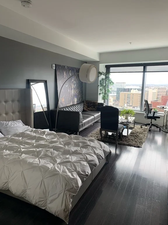 Studio bed, 1 bath apartment for rent at 110 Stuart St Unit 24I, Back Bay — photo 4 of 24