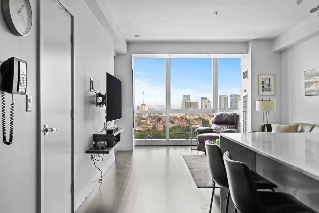 1 bed, 1 bath apartment for rent at 110 Stuart St Unit 26F, Back Bay — photo 3 of 36