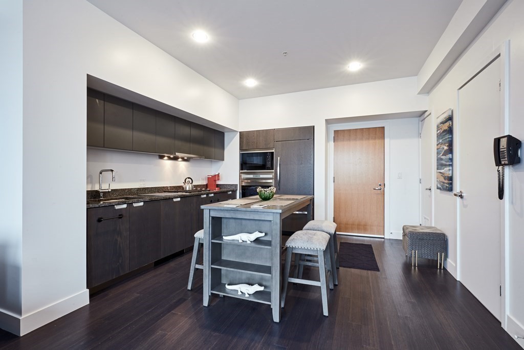 1 bed, 1 bath apartment for rent at 110 Stuart Unit 16F, Back Bay — photo 3 of 19