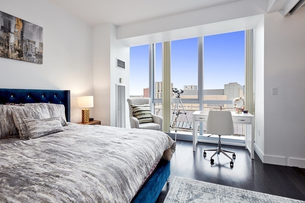 1 bed, 1 bath apartment for rent at 110 Stuart Unit 16F, Back Bay — photo 5 of 19