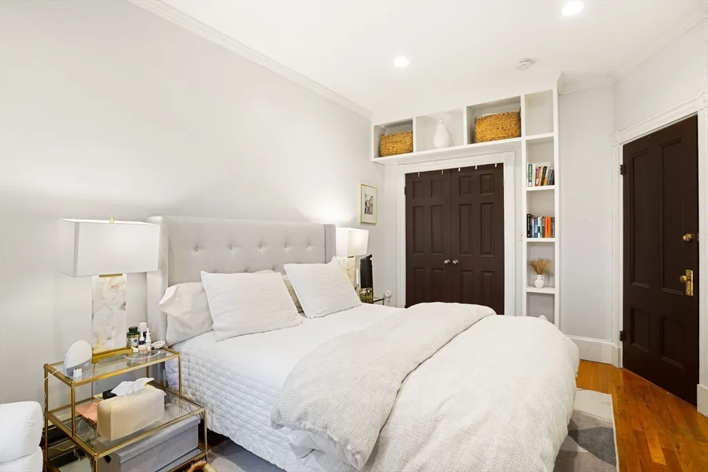 2 bed, 1 bath apartment for rent at 110 Union Park St Unit 2, South End — photo 11 of 21